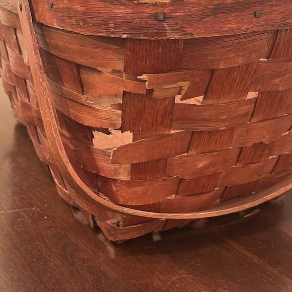 Rustic Vintage Market Basket - Picture 2 of 7